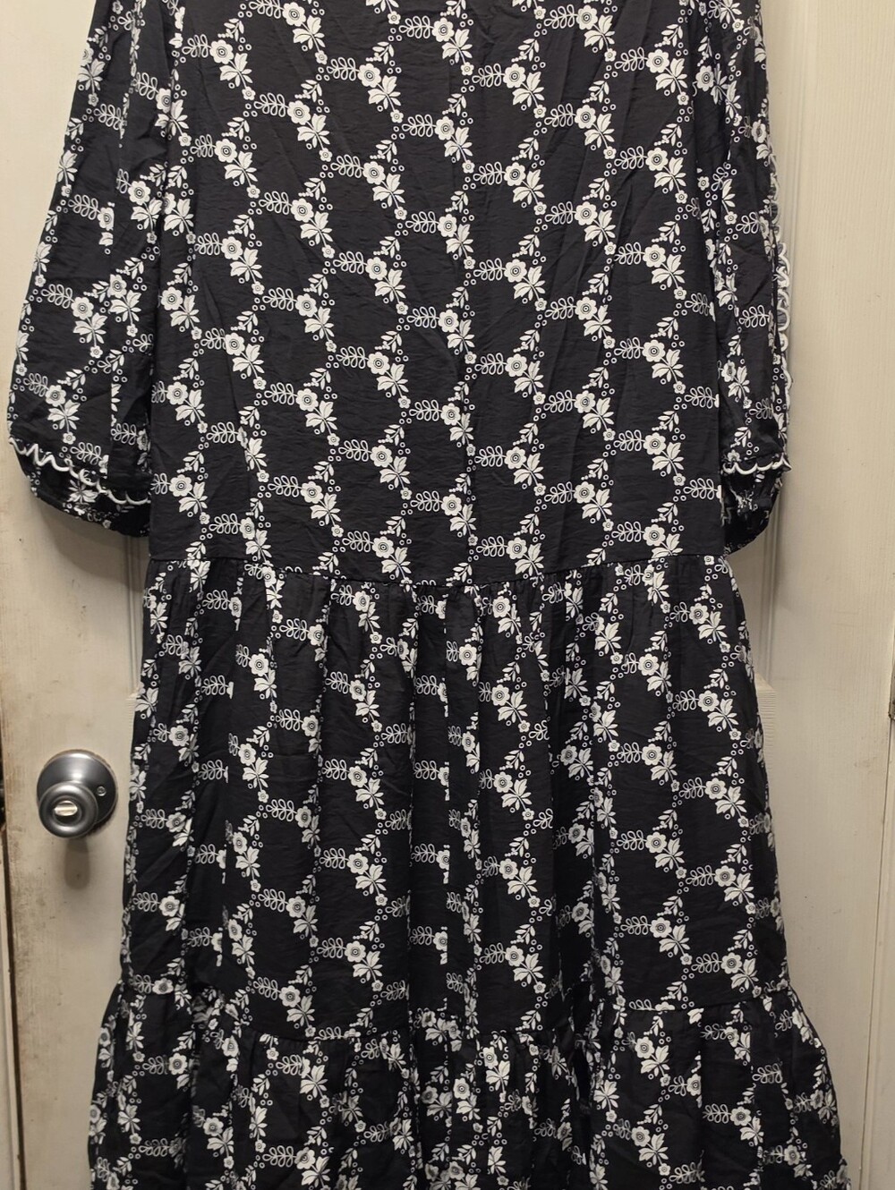 Ann Taylor Black Midi Dress with White Floral Print - Picture 4 of 6